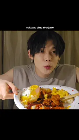 nhìn ảnh ăn mà toi đói bụng á😢 #moa #txt #fyp #tomorrow_x_together #tomorrowxtogether #kpopfyp #yeonjun 