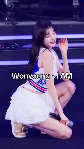 Wonyoung - I AM at Yonsei Akaraka Festival ✈️💙🤍 #Wonyoung #JangWonyoung #WonyoungIVE #IVE #아이브 #장원영 #akarakafestival #younsei #วอนยอง #wonyoungfancam 