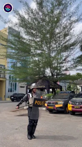 Hallo Sahabat Samapta👋🏻 Penasaran apa aja sih bagian yang ada di samapta itu ❔ Yuk kenalan dengan kami Ditsamapta Polda Jawa Timur. -Created by 54 PID Ditsamapta Polda Jatim- • Official Account Social Media Instagram: @ditsamapta_poldajatim Tiktok: ditsamaptapoldajatim _______________________ PPID DITSAMAPTA POLDA JATIM _______________________