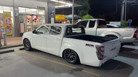 ขอแอ็คหน้า7-11หน่อยนะครับ🤣📸#ท้ายร้านปลา🐟 #รถซิ่งเท่านั้น💯 #สายคลีน #M8R 