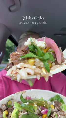 Qdoba Order✨  500 cals + 36g protein  Here’s what I ordered:  Extra Grilled Steak, Cilantro Lime Rice, No Beans, Street Corn, Pickled Red Onions, Fajita Veggies, Shredded Romaine Lettuce, Cotija, Fiery Habanero Salsa. #qdoba #mexican #grill #bowl #salsa #rice #steak #highprotein #lowcal #weightloss #menu #hack #order #drivethru #fastfood #caloriedeficit #pcos #eatwithme #lunch #dinneridea #mealprep #onthego 