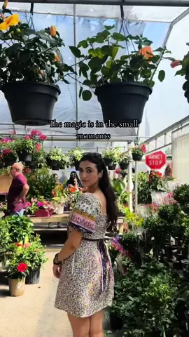 Featuring clips from Auj’s bachelorette trip 💍💖 #fyp #bach #bachelorette #bachelorettetrip #friendship #friendshipcore #girlfriends #girlgroups #magic #everydaymagic #montreal 