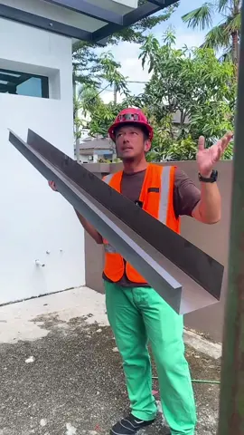 Replying to @eezwan_87 ada gutter tuan. Gutter tahan karat tapi tersembunyi. Biasa kami sebut hidden gutter. Video ini akan bagi gambaran lebih jelas. Awning rumah bila pasang gutter atau saliran air ada bnyak manfaat. Tidak melimpah ke rumah jiran. Ziqron pakar awning rumah anda. Call kami atau terus ke galeri kami di kajang. #ziqron #ziqronaluminium #awningrumah #awningacp #pumetalawning #powdercoat 