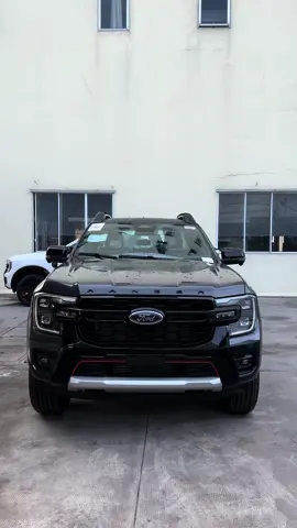 🇺🇸 Ranger Stormtrak 🇺🇸 Màu Xám #Ford #stormtrak #platinum #Raptor 
