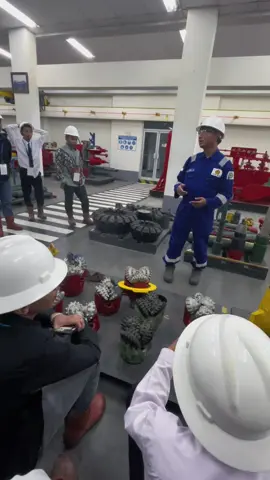 #pertamina #migas #oil #oilfield #floorman #wellservice #indonesia #fyp #cepukotaminyak #CapCut #safty 