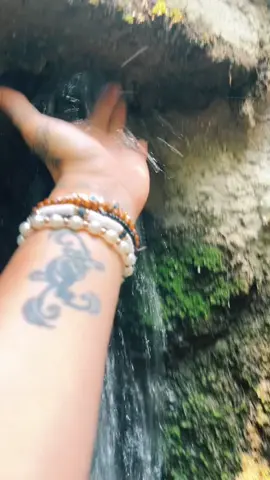 😏💦 #fyp #voorjou #humeur #squirtle #cheeky #waterfall #viral 