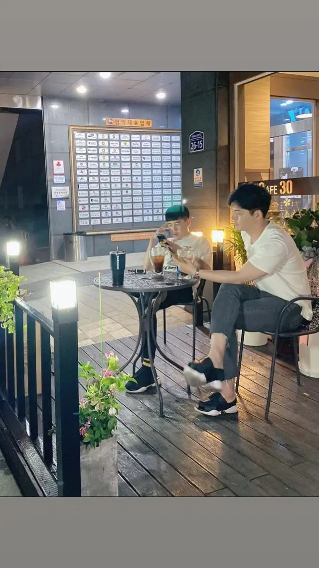 loves Korea 👋🥰