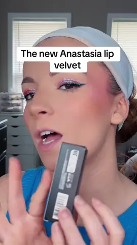 Such a pretty soft lip velvet! #anastasiabeverlyhills #abh #lipvelvet #softlips #tts #ttsacl 