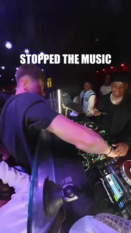WHAT WOULD YOU DO IF YOU WAS DJING AND SOMEONE FROM THE CROWD STOLE YOUR MICROPHONE 👀😂 #djing #dj #skit #fein #travisscott 