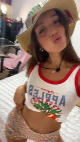 קניתי כובע מורי שלח איימ אין לוב
