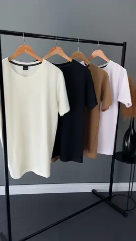 ✨ Descubra o novo conceito em moda com nossas camisetas texturizadas! Confira tudo em: WWW.MANINMOTION.COM.BR Loja aberta 10:30 às 18:30H Esperemos por vocês! #estilounico #compreagora #camisetas #mensfashion 