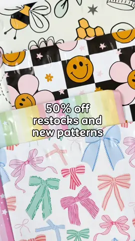 Well … which pattern is YOUR fav? Score 50% off these poly mailers for a limited time only! #shippingsupplies #SmallBusiness #smallbizlife #packagingsupplies #happypack #happymail #packagingstickers #stickers #smallbusinesstips #stickershop #mycreativebiz #polymailers #polymailer 