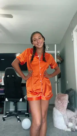 🧡🧡 #prom #transition #promdress 