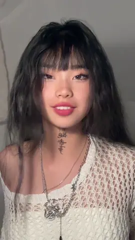 shirt from @emmiolofficial #emmiol #09 #xuhuong #xuhuongtiktok #xzyabc #xzybcaシ #howilook #yournotugly #trend #trending #viral #blowup #blowup? #asian #asiangirl #wasian #chinese #asianmakeup #longhair #douyin #chinesegirl #tiktok #trendingvideo #trendingtiktok #fyp #fypage #fyppppppppppppppppppppppp #fypp #foryou #foryoupage #fouryou #foryoupageofficiall #like #follow #share #comment #3 #china 