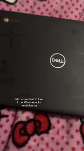 I could u not it took me an HOUR to take off that sharpie from my chrombook😭 but if ut wasent for that life hack to us a dry erase marker that sharpie would still be on ny chrombook💀💀💀#fyp #school #chromebook #20232024schoolyear #sharpie #melaniemartinez #sturniolotriplets #school #floptok 