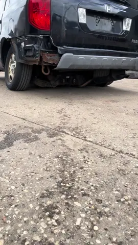 Did they actually drive this Honda Pilot to Auto Parts City ? #honda #hondapilot #rustedout #rustbeltmechanic #junkyard #autorecycling #autopartscity 