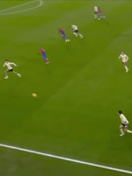 His passing is just majestic man 🤤 #trent #trentalexanderarnold #football #passing #liverpool #fyp #foryou 