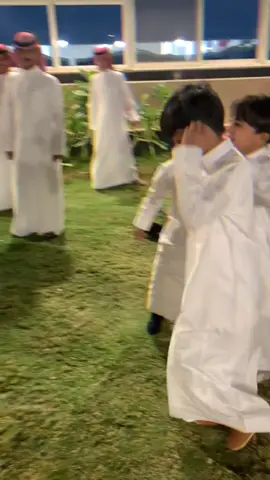 #ياصغير_لاتعذر_دامك_صغير_ترى_معذور #اكسلبور💚 