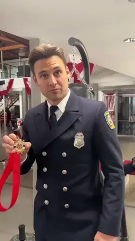 #oliverstark #ryanguzman #aishahinds #kennychoi #angelabassett #traciethoms #peterkrause #911onabc 