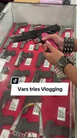 Vars tries vlogging with @sophiarose_333 & @AK-EXOTICS 