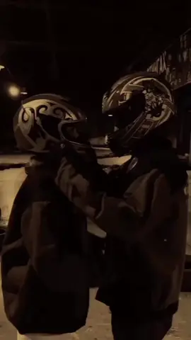 motorcu sevgili #motorhastasıyız #motorcycle #kesfetteyiz #kesfet #motorvideolari #fyppppppppppppppppppppppp #fypage #fyp #kesfetedus #kesfetbeniöneçıkart #motor #motorcusevgililer #aşk #sevgili #sevgilim #sevgilivideolari 