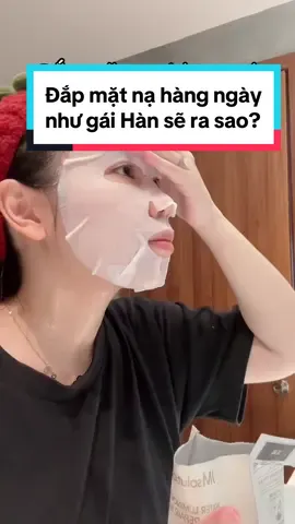Kinh nghiệm của Cún là chọn những loại mặt nạ mỏng nhẹ để đắp hàng ngày. Mỗi ngày chỉ đắp 20p để da thẩm thấu tốt xong bỏ ra, ko để quá lâu dễ bị mụn ẩn. Ngoài ra 1 tuần nên sử dụng 1-2 miếng mặt nạ thạch để da căng bóng hơn nữa #dapmatna #matnajmsolution 