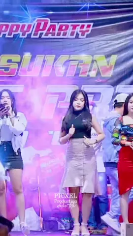 dragonball @s🌙  #siska #siskaamanda #dragonball #dindateratu #dindacantika #lalunamusicentertaiment #picxelproduction #trendingvideo #masukberanda #infoorkespati #infoorkesjepara #penyanyiviral #rameindong #fypyuk #videoviral #dangdutkoplo #fyp #fypage #fypシ゚viral #foryou #semogafyp #foryoupage 