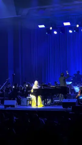 Ladies and gentlemen, @laufey !! I love you forever huhu what a night!! 😭❤️#laufeyinmaniladay2 #goddess #laufey