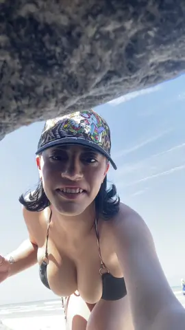 Summer time shy 🤪 @Lily  🤪 