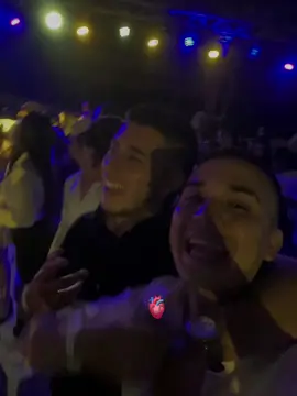 🫀 #Viral #parati #contenido #fypシ #giovanyayala #dequetelaspicas #festivalsureño #popayan #cali #cauca #despecho #popular #guaro #cantina #amigos #concierto @Cristian_27 @Giovany Ayala 