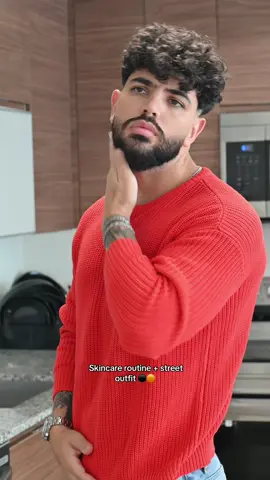  Skincare routine + street outfit ⚫️🟠 • los productos en mi tiktok shop o en el link de mi perfil 👍 • IG: goonza_costa (+2.2M) 🤝. • @Pacinos Signature Line  #OOTD #outfit #outfitideas #mensgrooming #skincare #skincareroutine #groomsmen #hair #hairstyle #hairtutorial #curlyhairtutorial #curlyhair #menswear #streetwear #StreetStyle #parati 
