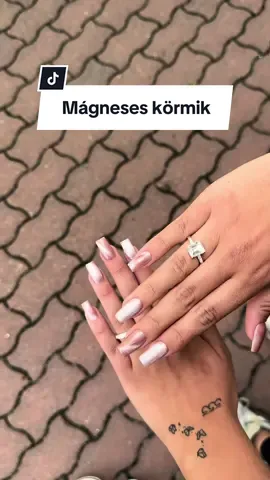 Hirdetés | felhasznált anyagok: @MarilyNails  Egy kis magyarázat az előző videóhoz, mert szét szedtétek szegény vendégemet😆nem kell aggódni, minden rendben! 🤍10% kedvezményért pedig használd a Dominik10 kuponkódot🤍 #nails #kormosvagyok #dominiknailart #foryou #marilynailshungary #marilynails #nailart #magneticnails 