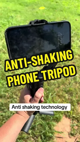 I finally got my hands on this cool phone tripod!!! 🥰🥰🥰 #tiktokshopfinds #antishaking #photography #phonetripod #foryoupage 