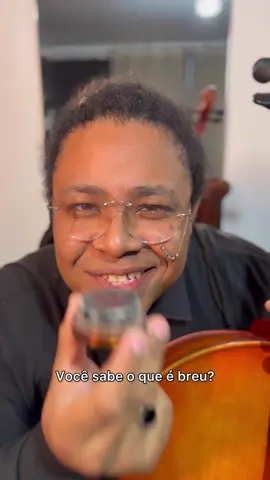 Você sabe o que é Breu? 🧐🌲🎻  #cello #violoncelo #curiosidades #breu  Cupom de desconto LUCASDAPAZ10 (válido até 31/05) @Oficial.oliverstrings 