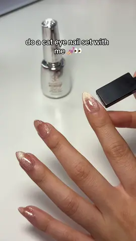 how cute are these 😍  @Salon Perfect killed it with these 1 step gel polsihes 🙌🏻  #cateyenails #cateyenailart #salonperfect #spbabes #nailinspo 