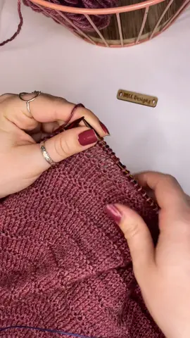 Knitting tbe Maven Top by mavencrafted ✨ #knittop 