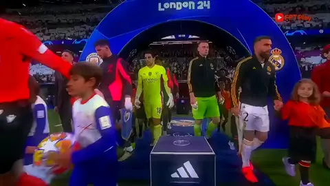 Mùa xuân phải có hoa đào🗿#real #realvsmancity #mancity #championsleague #football#tiktoktrend2024 #fyp #Soccer #realmadrid 