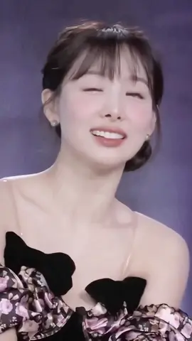 : nụ cười ấy làm tôi say đắm biết bao năm🩷💋 #once #nayeon #imnayeon #nayeontwice #dairy_hini 