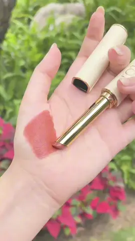 son thỏi cao cấp Love M.O.I màu 03 nhé ạ 👏 👏  #MOI #MOIcosmetics #sonthoicaocapLoveMOI #HoNgocHa #moicosmetics89 