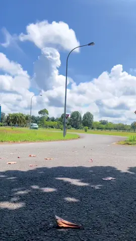 Pckku😎#serialijahtravelandtours 🕋🔁✈️#baspersiaransabah 🤍💚#hiacemalaysia🚐 #tawausabah 