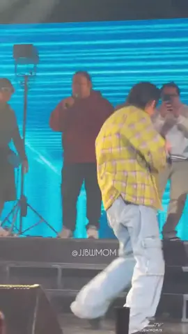 ကနေတာလေးကချစ်စရာလေး😝❤️#bbrightvc #bbrightvchirawit #bbright 