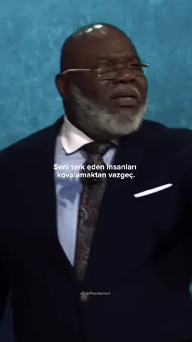 Seni terk eden insanları kovalamaktan vazgeç. . . . #motivasyon #motivasyonvideolari #disiplin #disiplinyolumuz #tdjakes 