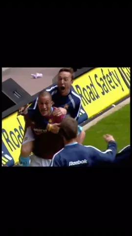 On this day in 2005 RobertZamora scored the goal that gave West Ham a 1-0 victory over Preston North End in the Play Off Final at the Millennium Stadium with 70,275 in attendance #2005#westham#westhamunited #westhamfans #westhamfc #westham#coyi⚒ #coyi #irons #hammers #robertzamora #zamora #prestonnorthend #millenniumstadium #championship #playofffinal #final#winners #prem #PremierLeague #football #footballtiktok #Soccer #soccertiktok #soccerplayer #footy #footytiktok 