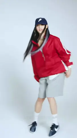 #Minji || mds o mv de woke up (xg) tá ótimo, minha continha pras minhas utts está tão fofa, já postei videozinho pra elas lá 💕 #fancam #fyy 