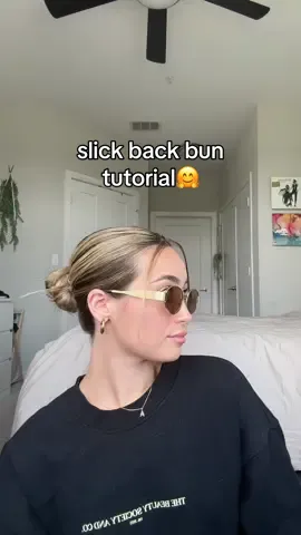 im actually surprised how much i like it!! #slickbackbuntutorial #slickback #summerhairstyles #buntutorial #easybun #grwm 