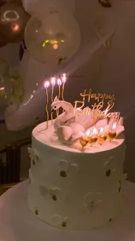 رسالة لمواليد شهر 6 يونيو 🎂 .#نابلسية #1987nour #مواليد_يونيو #شهر_ستة #مواليد_شهر_6 #هابي_بيرثدي #يونيو #happybirthday #عيد_ميلاد #عيد_ميلاد_سعيد #foryoupage #tiktok #فوريو #foryou #ارفعو_الفيد_اكسبلور #مالي_خلق_احط_هاشتاقات #مصممة_فيديوهات #الشعب_الصيني_ماله_حل😂😂 #عيد_سعيد 