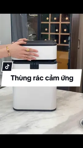 Thùng rác thông minh, cảm ứng tự động đóng mở DandiHome - Pin sạc Micro USB hiện đại•]*]  #thungracthongminh #thungraccamung #xuhuongtiktok #vairal #trending 