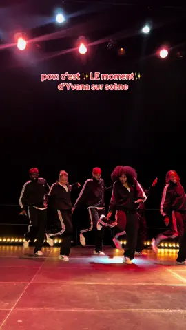 LE déhanché de tiktok👀#pourtoi #foryou #safeplace #concert #glishmob #yvana #franglish 