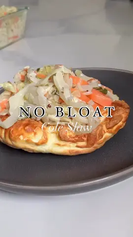 Full recipe in my bio✌🏼 #ibs gassy #nobloatinghacks #cabbage #coleslaw 