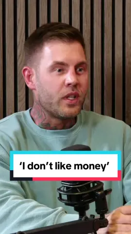 After Tano’s accident, it was so interesting to hear how his opinion has changed on life and materialism…listen to the episode now on apple & spotify  #ididarunnerpodcast #money #materialism #podcast 